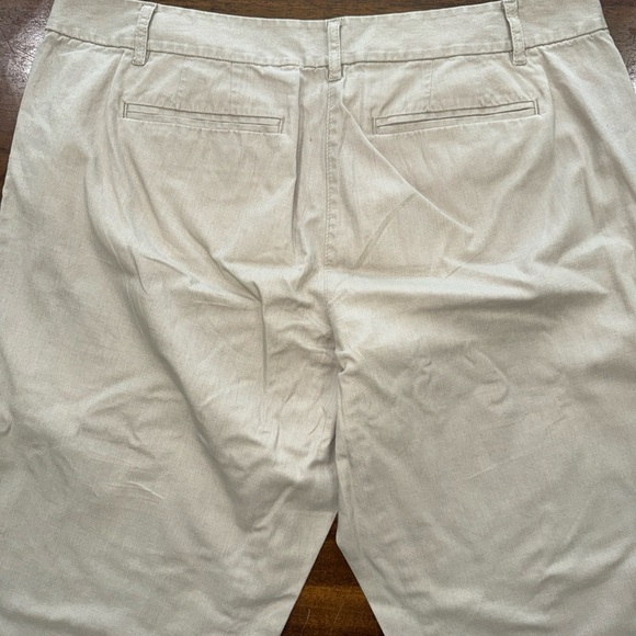 Ann Taylor Loft womens curvy tan khaki cropped pants capri flat front size 14 - Picture 9 of 9